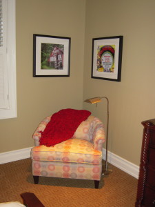READING AREA IN GUEST ROOM
